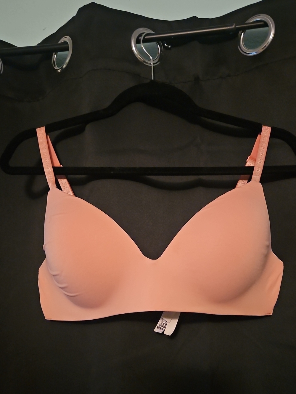 Victoria's Secret Infinity Flex Lightly Lined Wireless Plunge Bra 36D